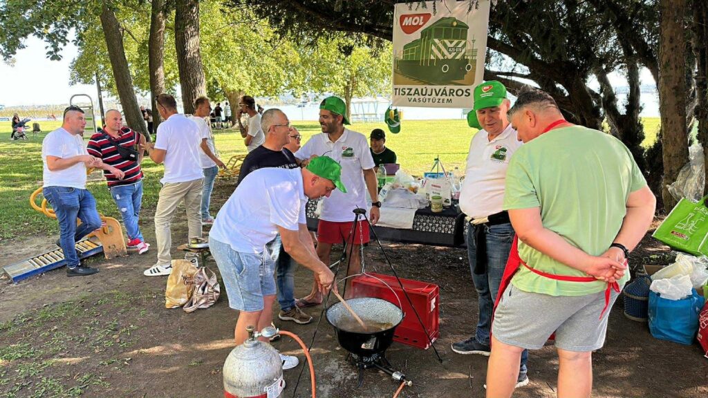 7f1ae391-7f78-4c7c-b201-2307bd79e073